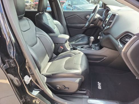 Used 2019 Jeep Cherokee Limited AWD/4WD image 22