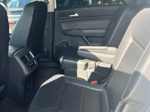 Used 2021 Volkswagen Atlas SEL R-Line FWD image 18