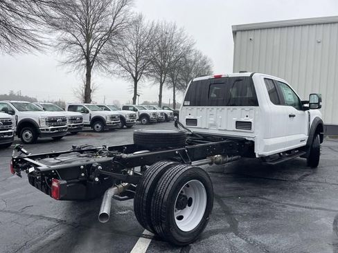 New 2026 Ford F550 4x4 Supercab Super Duty image 3