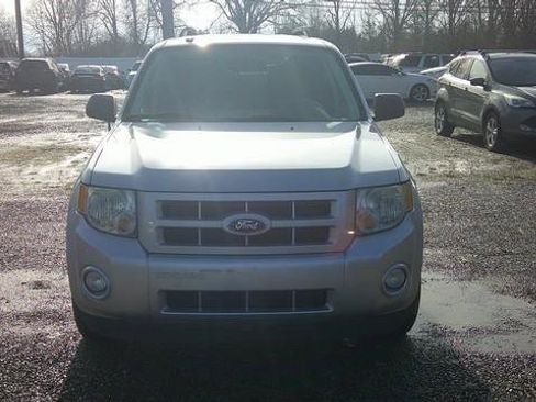Used 2011 Ford Escape 4WD Hybrid image 2