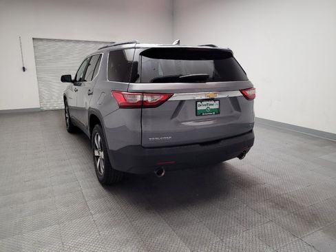 Used 2019 Chevrolet Traverse LT w/ LT Premium Package FWD image 6