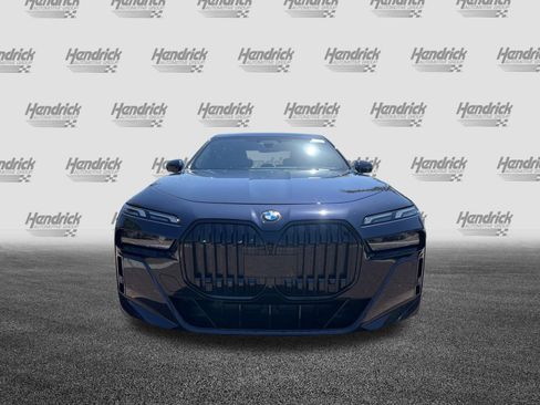 Certified 2024 BMW 760i xDrive AWD/4WD image 3