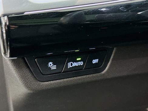 Used 2025 BMW X1 xDrive28i image 17