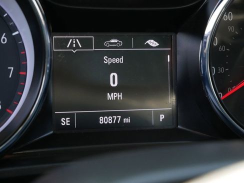 Used 2018 Buick Regal Preferred FWD image 36