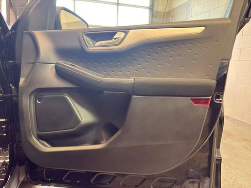 Used 2020 Ford Escape SE Sport AWD/4WD image 20