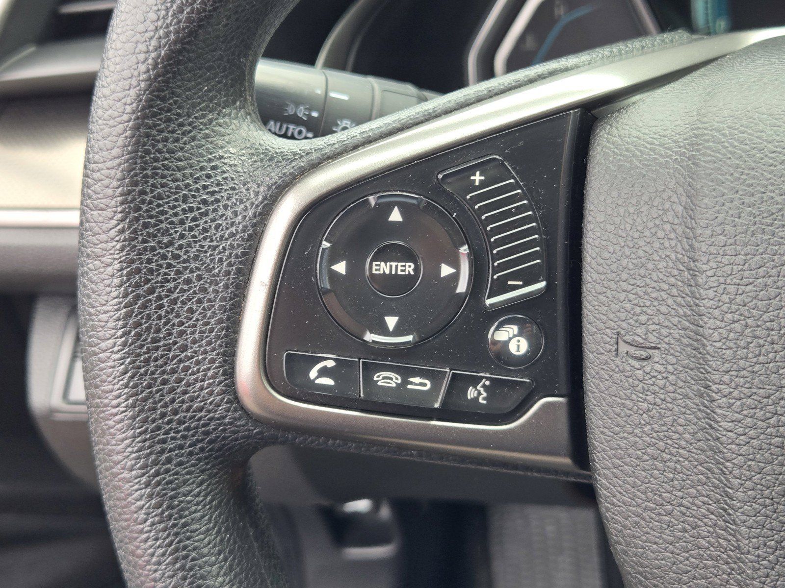 Used 2018 Honda Civic EX image 25