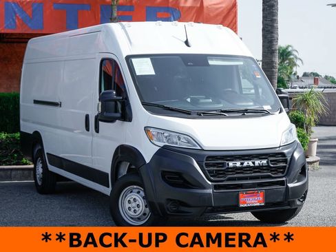 Used 2023 RAM ProMaster 3500 FWD image 2