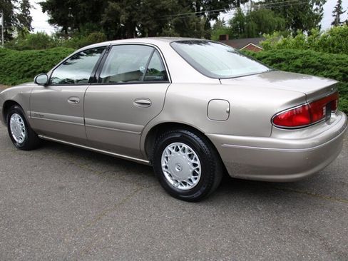 Used 1999 Buick Century Limited FWD image 4