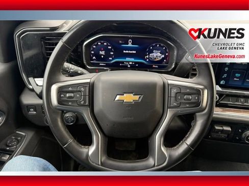 Used 2025 Chevrolet Silverado 2500 LT w/ Convenience Package AWD/4WD image 28