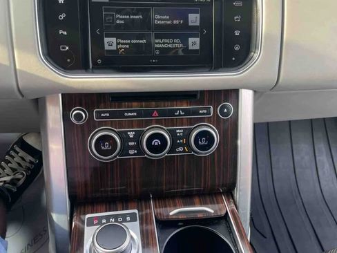 Used 2016 Land Rover Range Rover HSE image 23