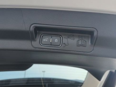 New 2026 Ford Explorer Active w/ Active Comfort Package image 28