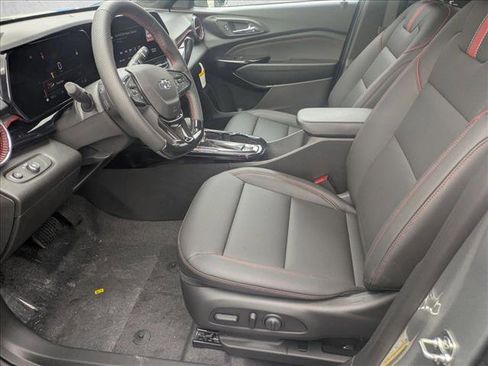 New 2026 Chevrolet Trax RS image 4