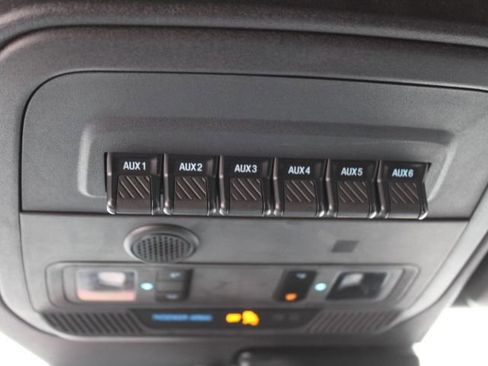 Used 2021 Ford Bronco Badlands w/ Sasquatch Package image 24