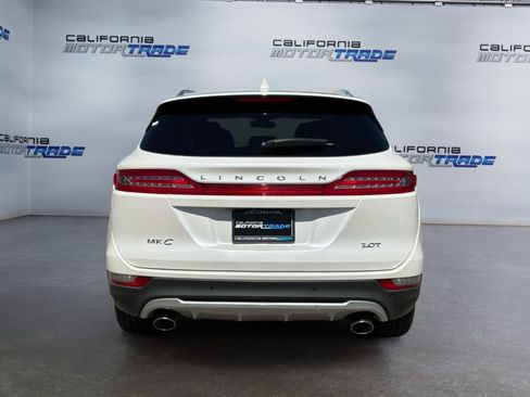 Used 2018 Lincoln MKC Select w/ Select Plus Package FWD image 6