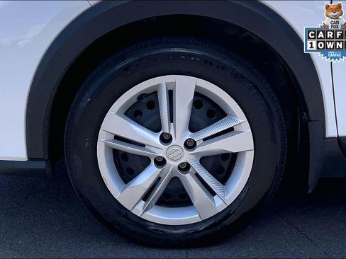 Used 2024 Nissan Kicks S image 9