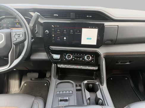 Used 2026 GMC Sierra 2500 AT4 AWD/4WD image 12
