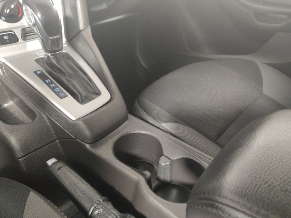 Used 2014 Ford Focus SE FWD image 26