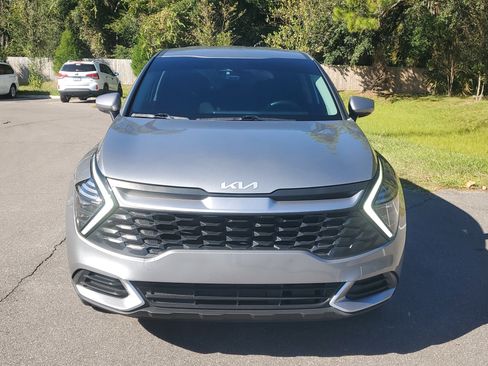 Certified 2024 Kia Sportage LX image 2