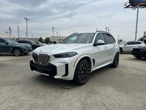 Certified 2024 BMW X5 sDrive40i w/ M Sport Package RWD image 1