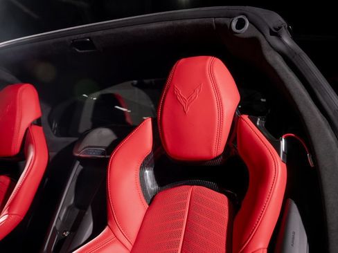 Used 2024 Chevrolet Corvette Z06 w/ Z07 Performance Package RWD image 20