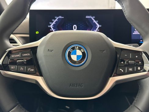 Certified 2025 BMW i4 eDrive40 RWD image 17