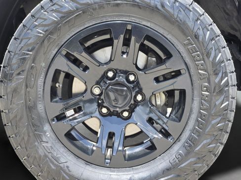 Used 2022 Toyota Tacoma SR w/ SR Convenience Package image 37