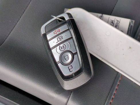 Used 2025 Ford Expedition Active AWD/4WD image 37