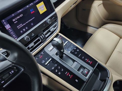 Used 2023 Porsche Macan S image 33
