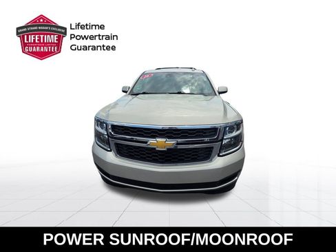 Used 2016 Chevrolet Suburban LT RWD image 5