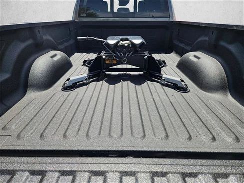 Used 2022 RAM 3500 Limited AWD/4WD image 6