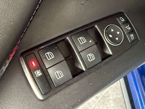 Used 2016 Tesla Model X 60D image 12