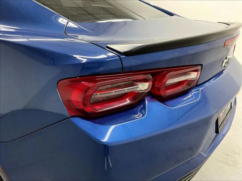Used 2021 Chevrolet Camaro LT RWD image 32