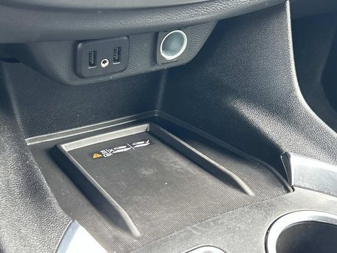 Used 2022 Chevrolet Traverse LT w/ LPO, Floor Liner Package AWD/4WD image 37
