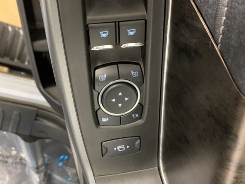 Used 2024 Ford F250 Lariat w/ Sport Appearance Package image 16