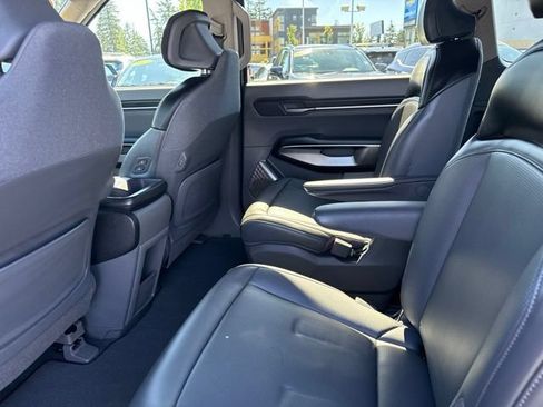 Certified 2024 Kia EV9 Light Long Range RWD image 17