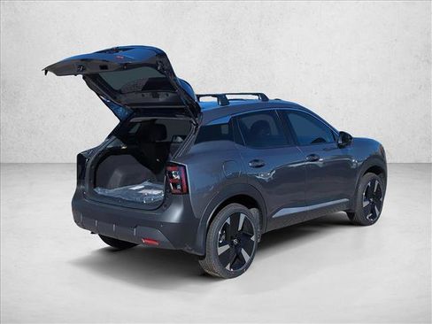 New 2026 Nissan Kicks SR w/ SR Premium Package image 8