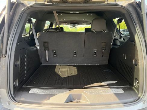 Certified 2022 Chevrolet Suburban Z71 AWD/4WD image 32