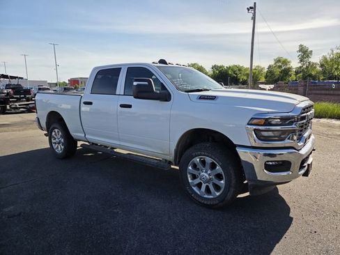 Used 2025 RAM 2500 Tradesman AWD/4WD image 3