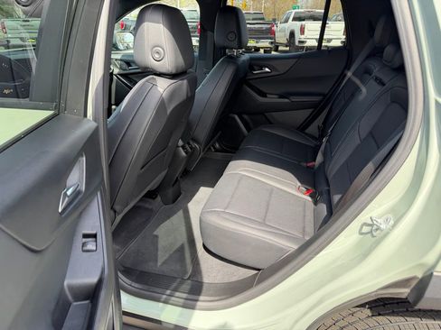 Used 2025 Chevrolet Equinox LT w/ Convenience Package II AWD/4WD image 9