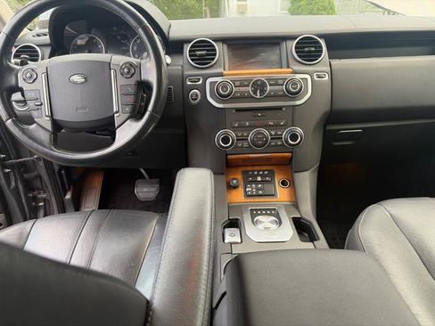 Used 2016 Land Rover LR4 HSE AWD/4WD image 8