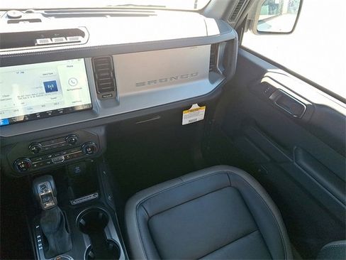 New 2025 Ford Bronco Outer Banks image 11