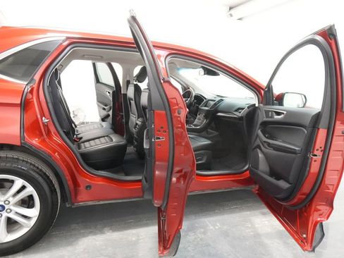 Used 2020 Ford Edge SEL w/ Cold Weather Package image 30
