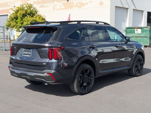 Certified 2025 Kia Sorento SX AWD/4WD image 5