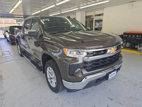 Certified 2023 Chevrolet Silverado 1500 LT AWD/4WD image 7