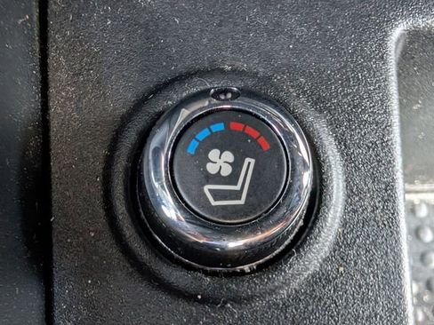 Used 2024 Nissan Titan PRO-4X w/ Pro-4x Convenience Package AWD/4WD image 20