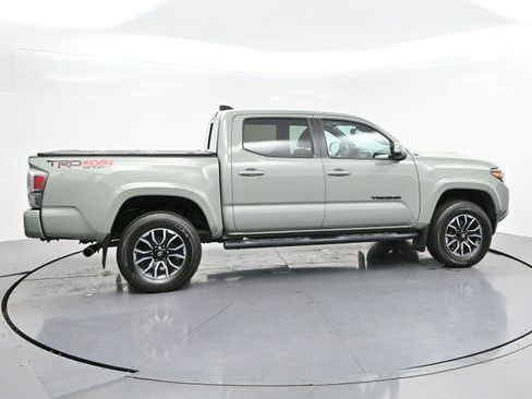 Used 2023 Toyota Tacoma TRD Sport AWD/4WD image 8
