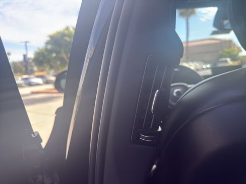 New 2026 Volvo XC60 B5 Ultra w/ Climate Package image 31