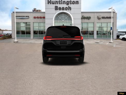 New 2026 Chrysler Pacifica Select w/ S Appearance Package FWD image 6