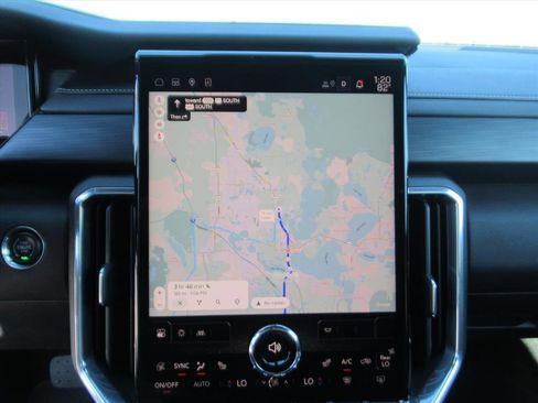 Used 2025 GMC Acadia Elevation image 22