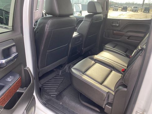 Used 2018 GMC Sierra 1500 SLT image 16